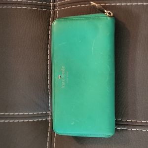 Kate Spade zippered wallet